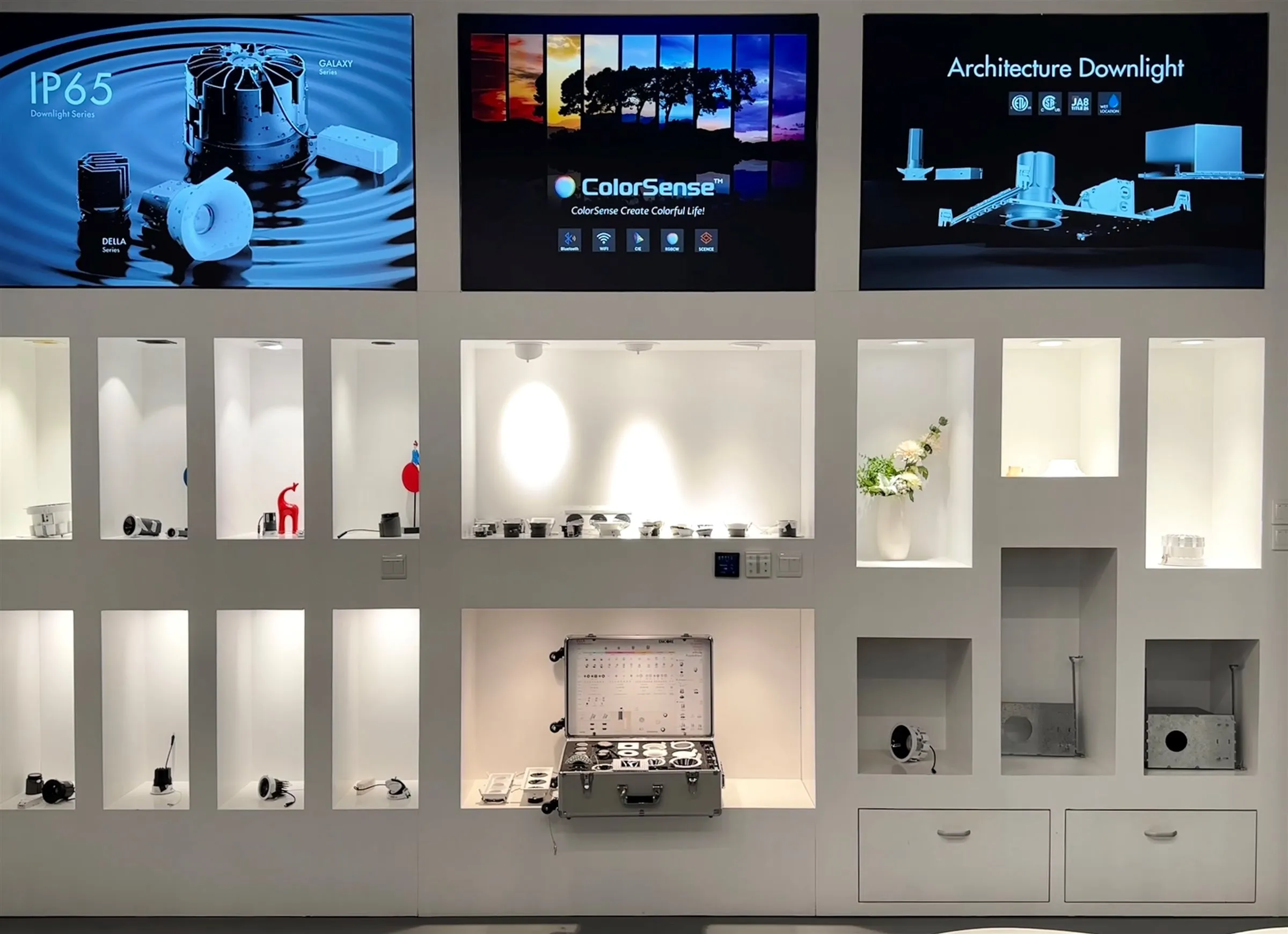 ENCORE showroom certification and display wall for LED track lighting, used for customer inspections before exporting SAA certified products